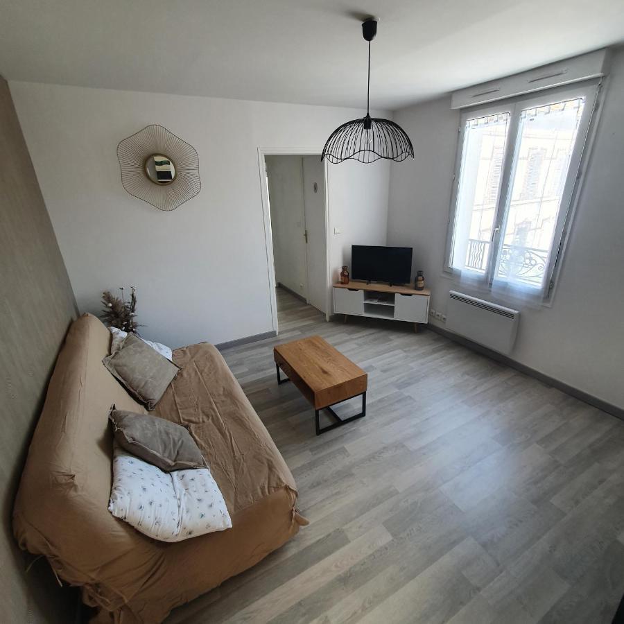 Appartement De La Tour エペルネー エクステリア 写真